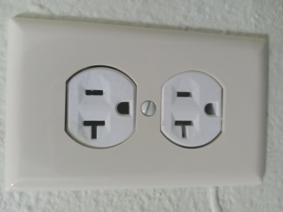 Electrical wall outlet receptacle newly installed