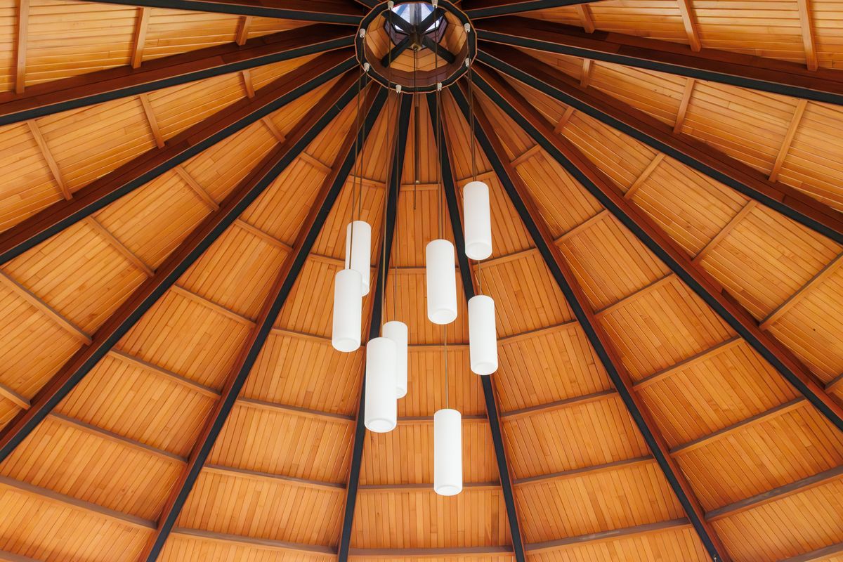 Pendant ceiling light fixtures newly installed